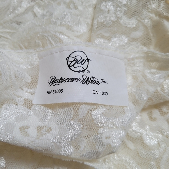 VINTAGE Lace Nightgown | size LARGE - Picture 4 of 6